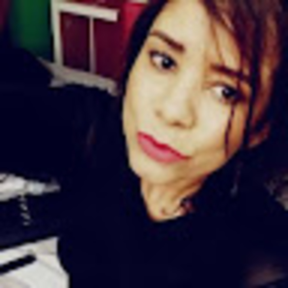 Meet your Posher, Raquel